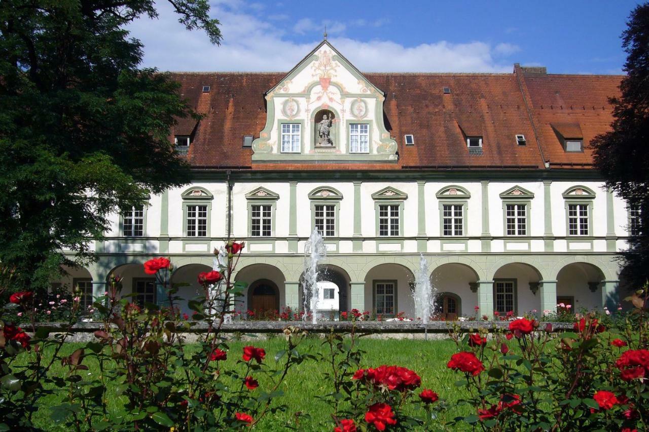 Kloster Benediktbeuern - Gaestehaus Der Salesianer Don Bosco Екстериор снимка